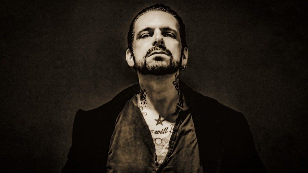 Ricky Warwick & the Fighting Hearts