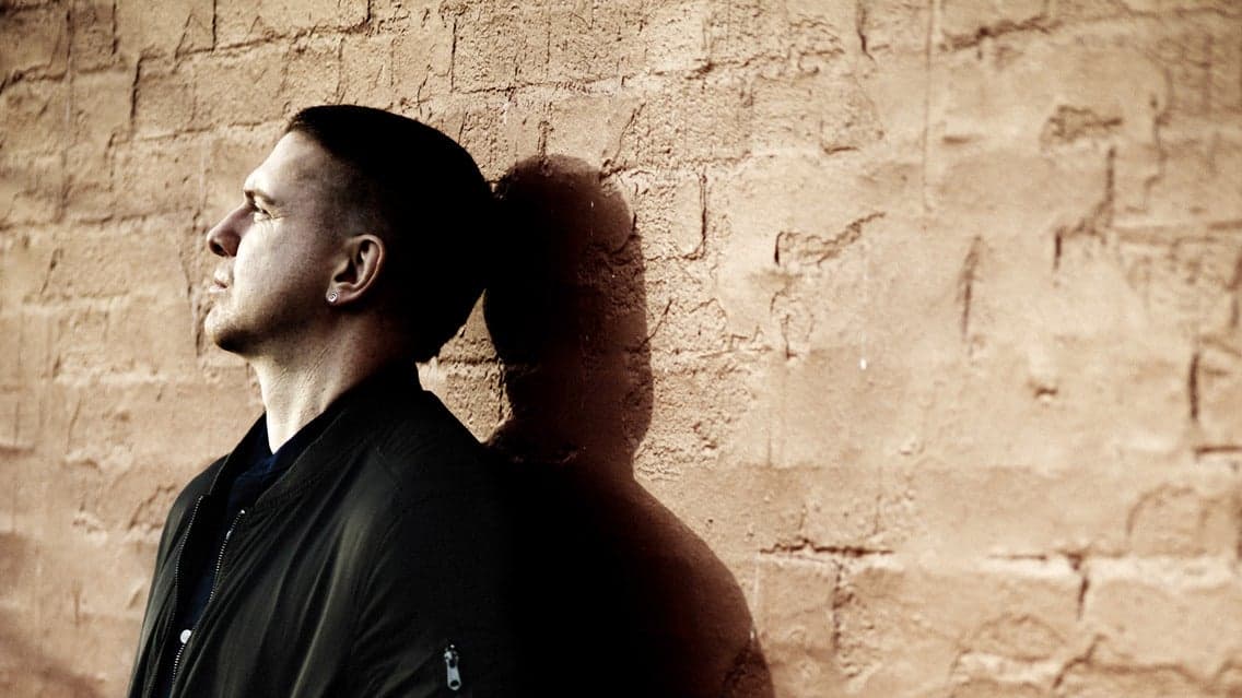 DAMIEN DEMPSEY